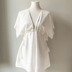 White Shorts Romper Flowy Short Sleeves Size Small